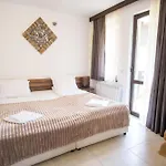 Borche Family Homes Aparthotel